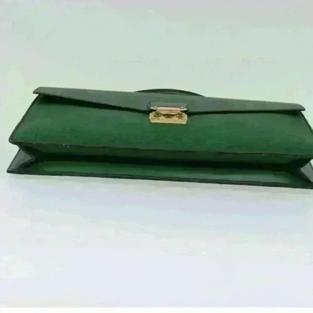 LOUIS VUITTON Epi Porte Documents Bandouliere Briefcase Green M54464. Lovely bag